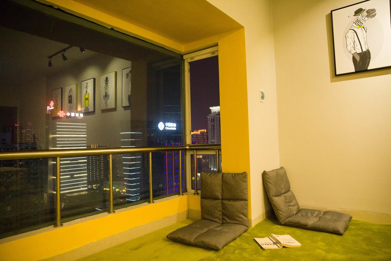 South Face Hostel Jinhu Branch Nanning Extérieur photo