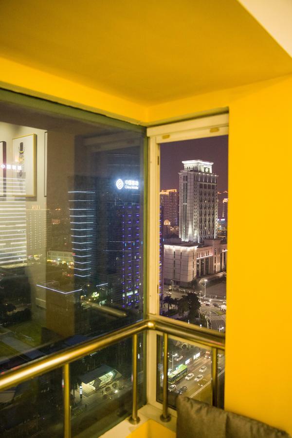South Face Hostel Jinhu Branch Nanning Extérieur photo